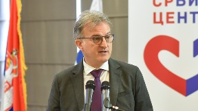 REM zaglavljen bez većine